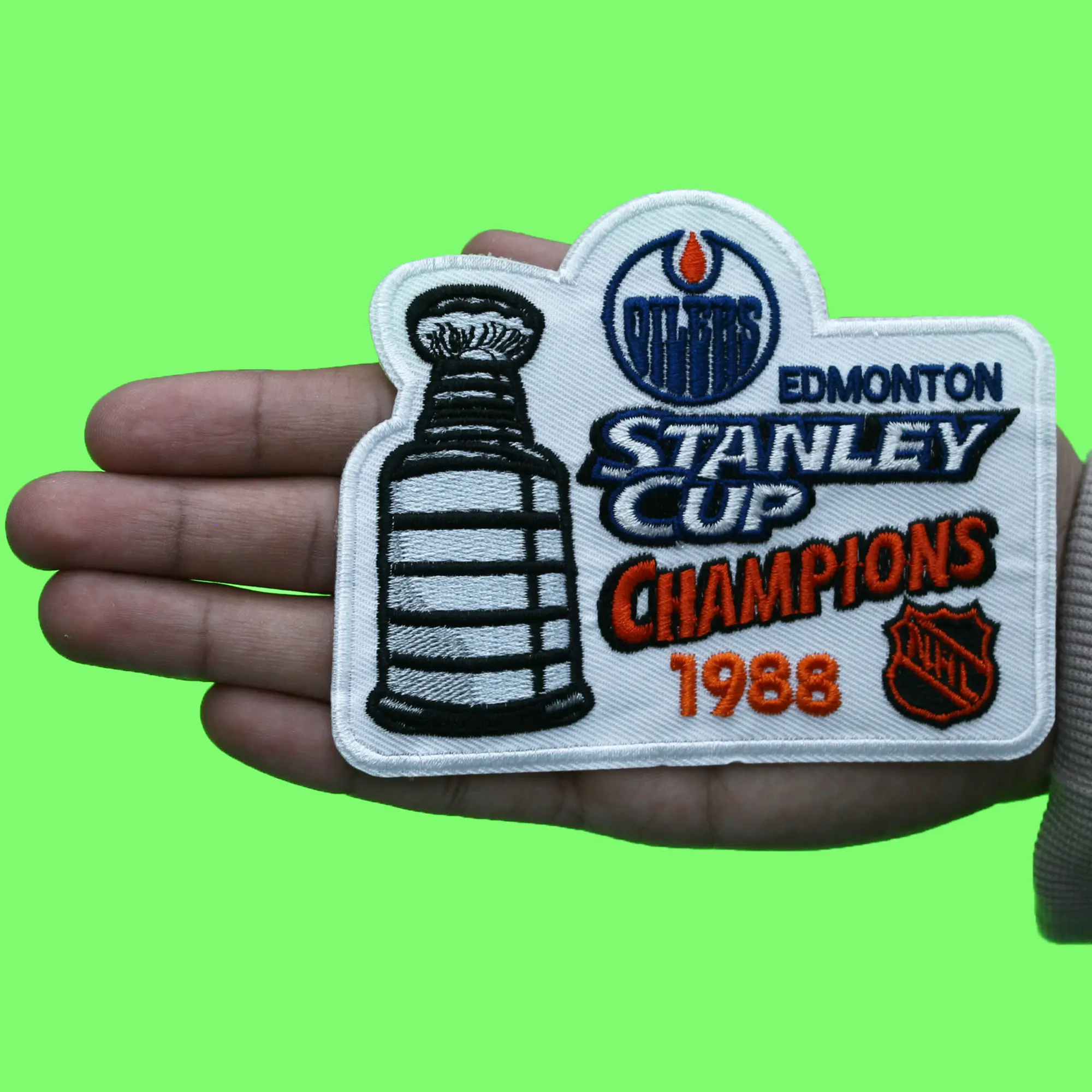 1988 NHL Stanley Cup Final Champions Edmonton Oilers Jersey Patch - Image 3