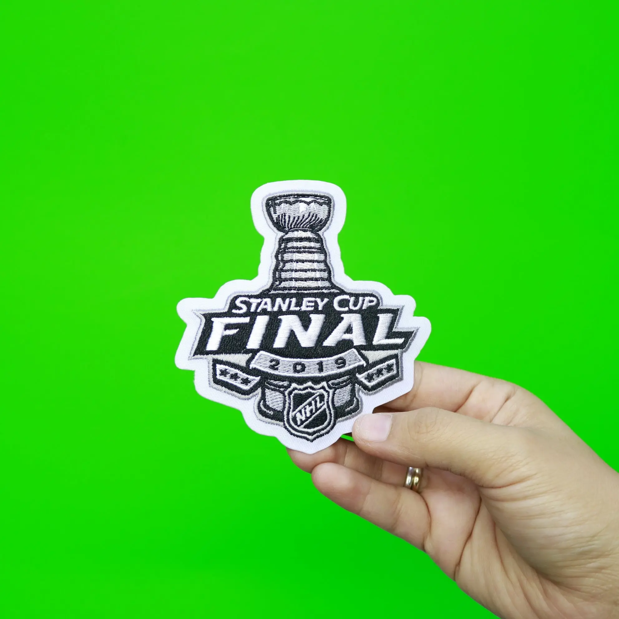 2019 Official NHL Stanley Cup Final Jersey Patch (Boston Bruins St Louis Blues) - Image 2