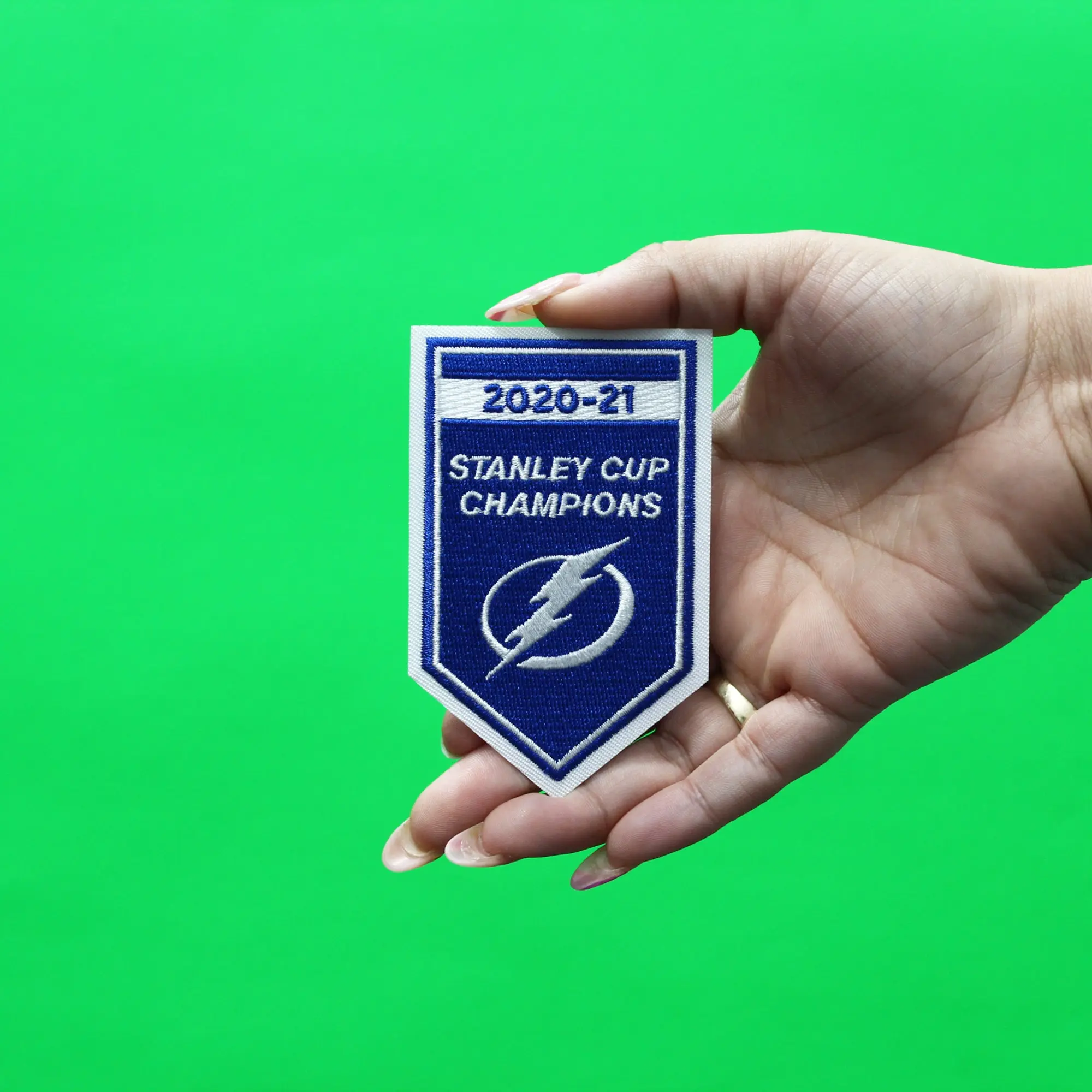 2020-2021 NHL Stanley Cup Final Champions Tampa Bay Lightning Banner Jersey Patch - Image 3