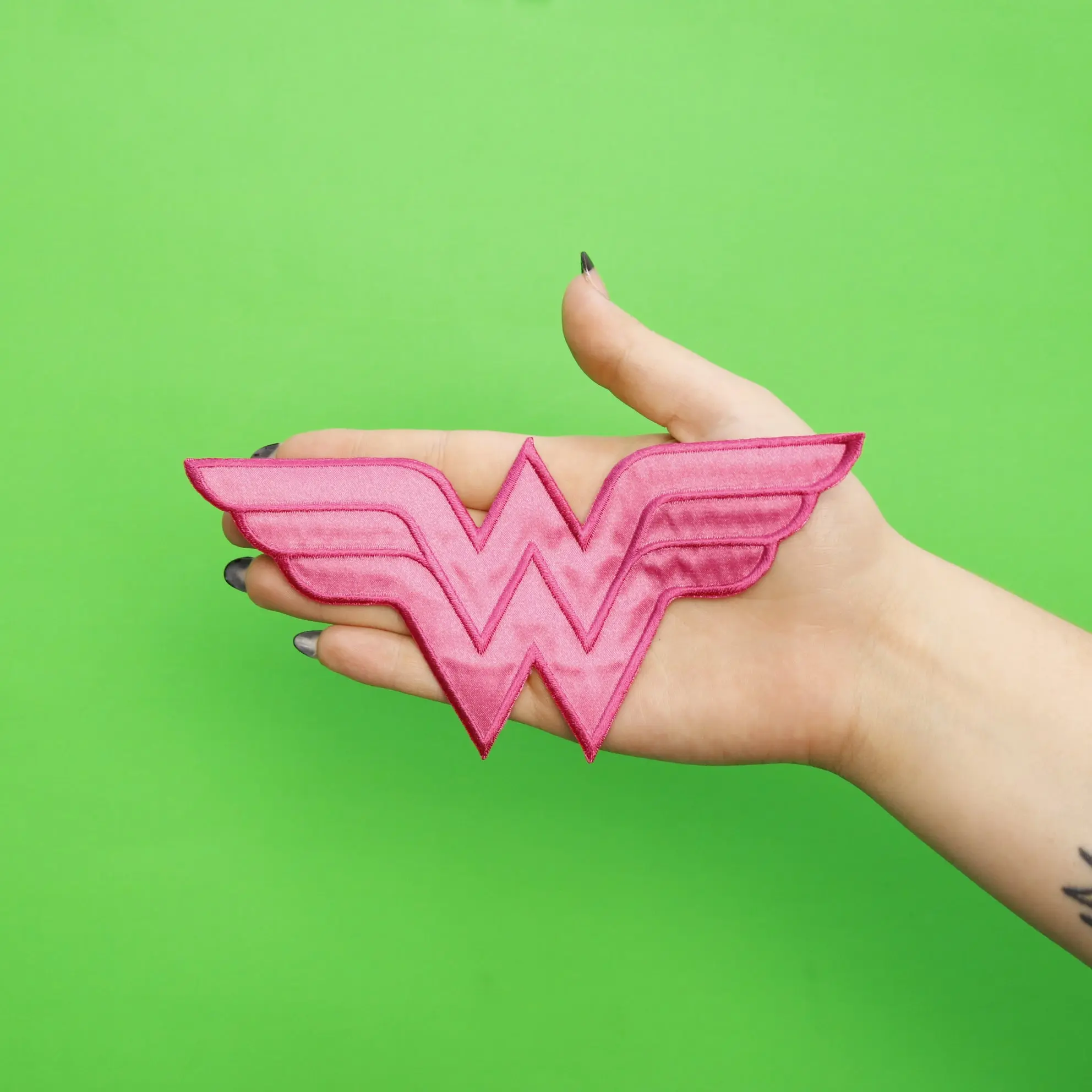 DC Comics Wonder Woman Pink Logo Iron on Applique Patch - L - Image 3