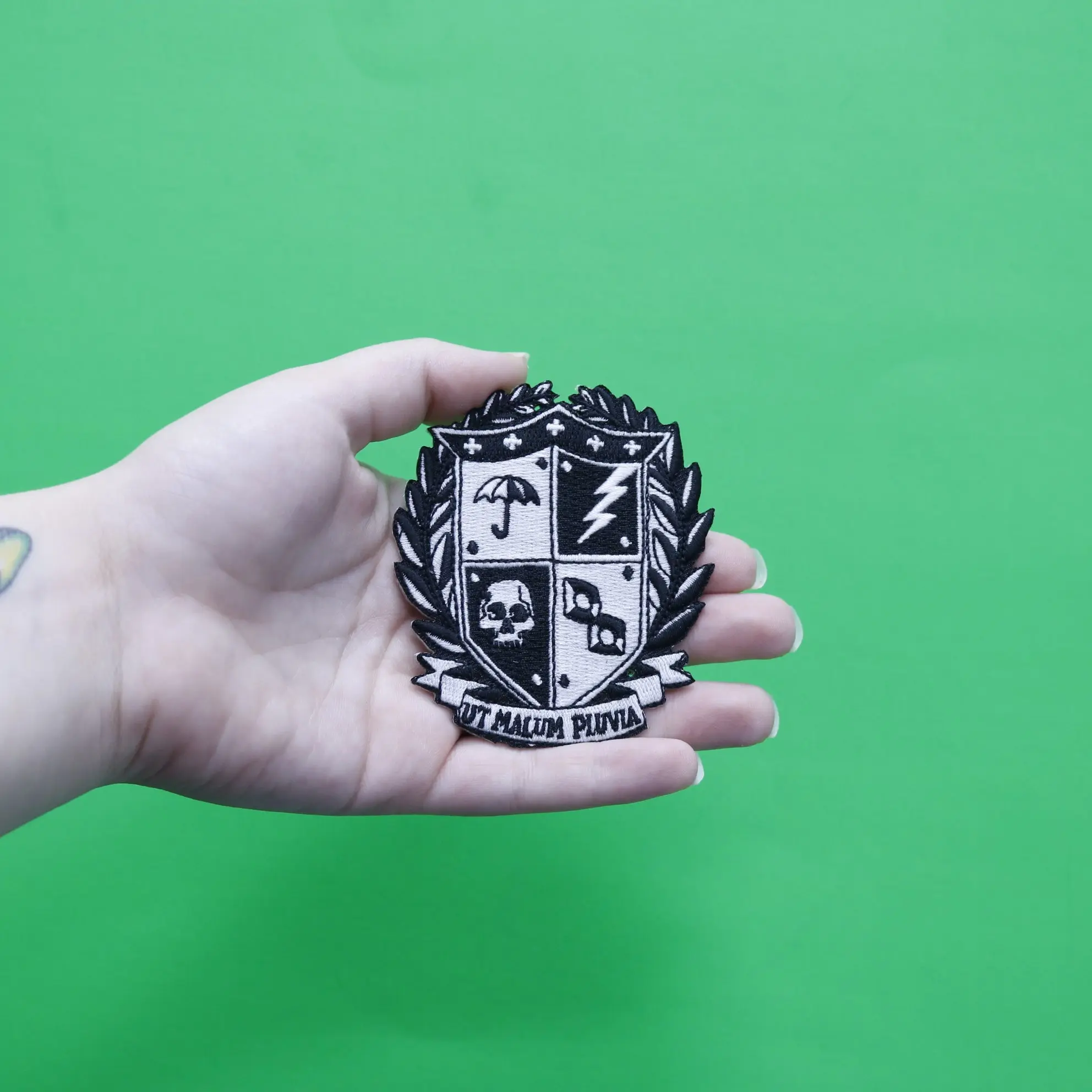 Official Umbrella Academy Crest Logo Embroidered Iron On Patch - Image 3