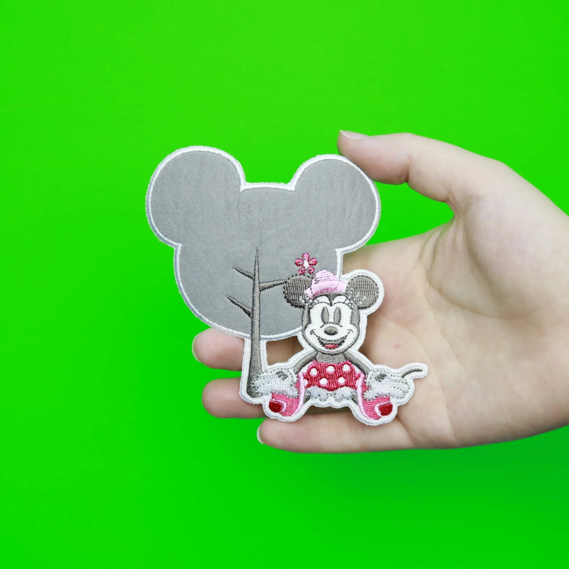 Disney Minnie Mouse With Head Shape Embroidered Applique Iron On Patch - Image 3