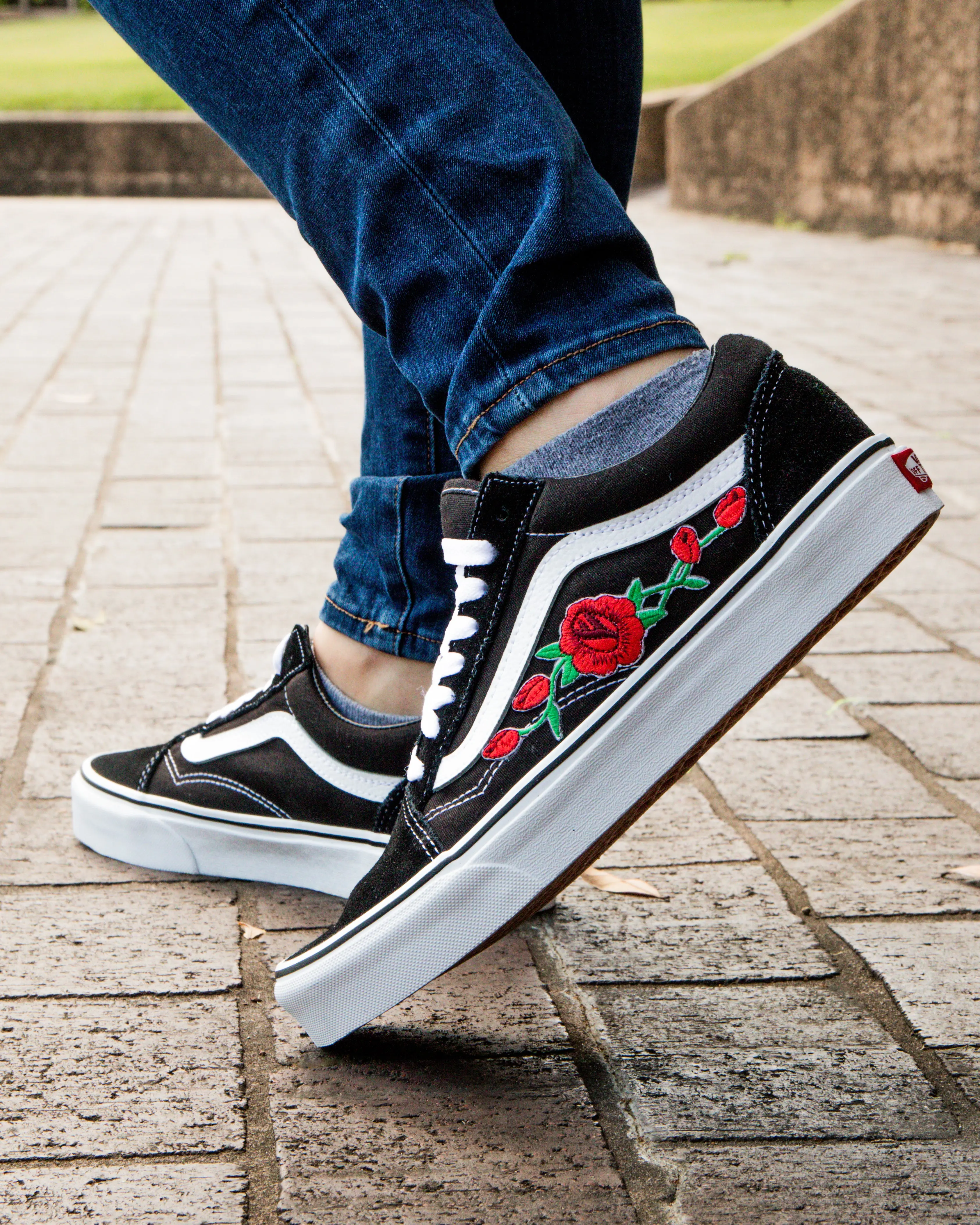 Vans Black Old Skool Red Rose Custom Handmade Shoes By Patch Collection - Image 4